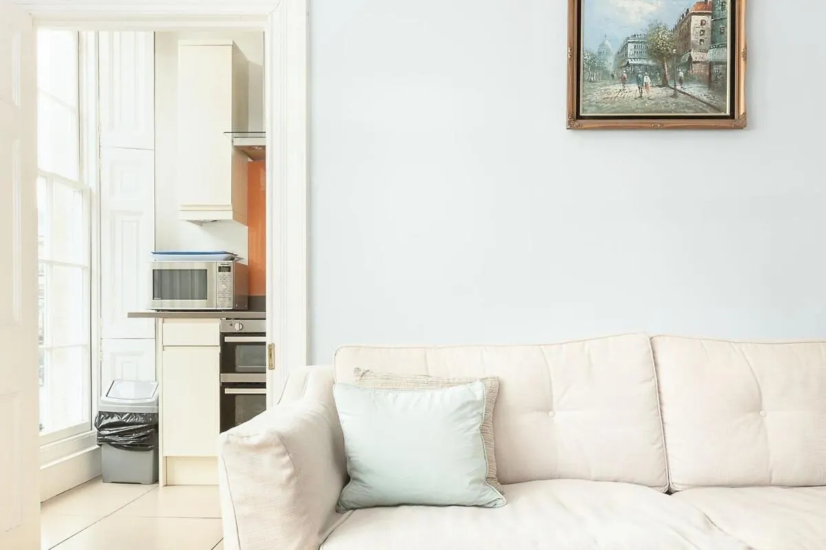 Apartment FFF Bright & Central & Elegant 1 Bed Home in Bath United Kingdom