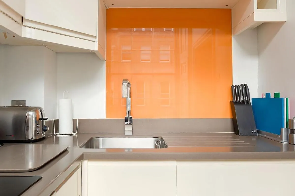 FFF Bright & Central & Elegant 1 Bed Home in Bath 0*,